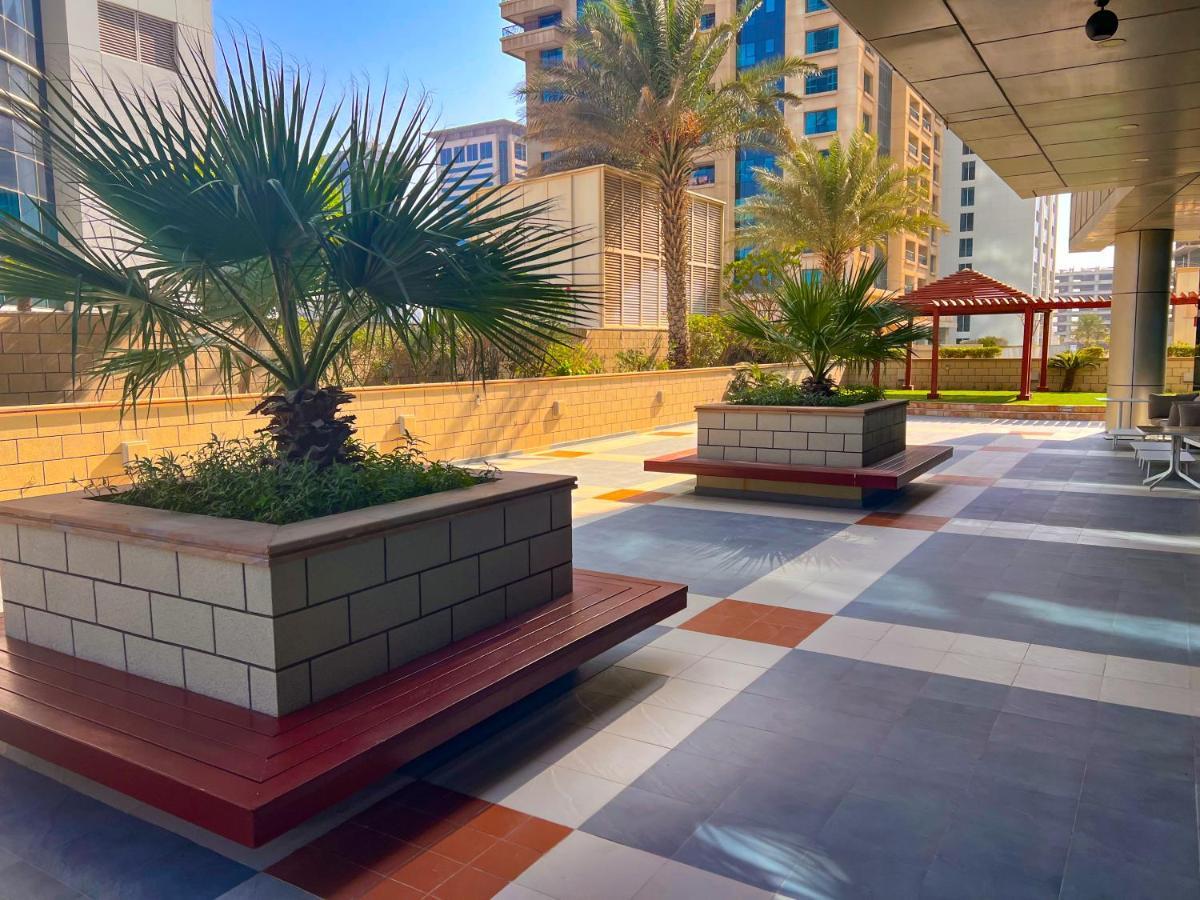 La Buena Vida Marina: Luxe 1bd With Spectacular Sea Views * Dubai