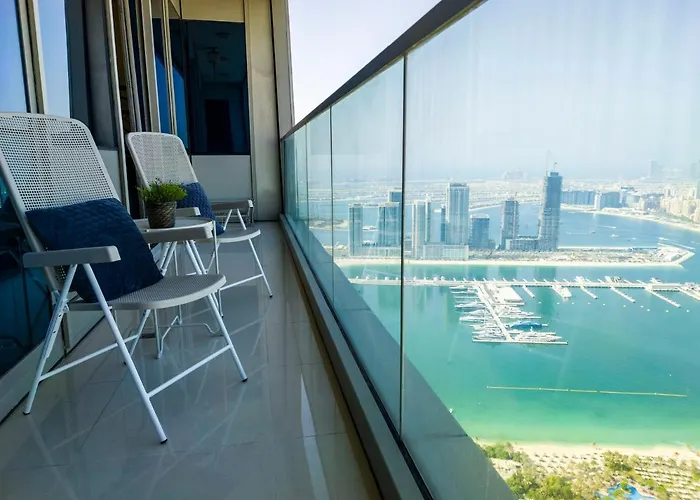 Exquisite, Luxe 1Bd Apartment, Unparalleled Sea Views, Prime Dubai Marina Location & Full Kitchen By \